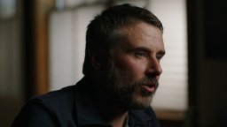 The Six Billion Dollar Man - Trailer del documentario su Julian Assange