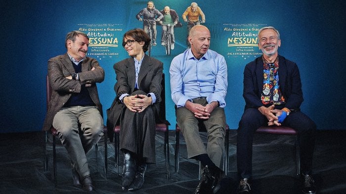 Aldo, Giovanni e Giacomo e l'(in)coscienza di Attitudini: nessuna