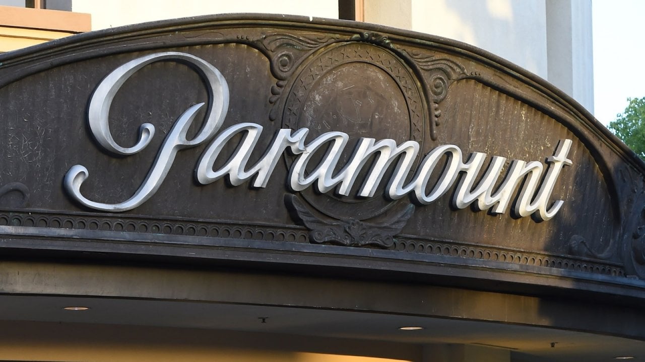 Il logo della Paramount in sede
