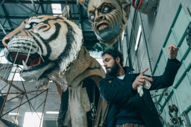 Laltro Ispettore Alessio Vassallo Scena Carnevale Viareggio Serie Tv Rai