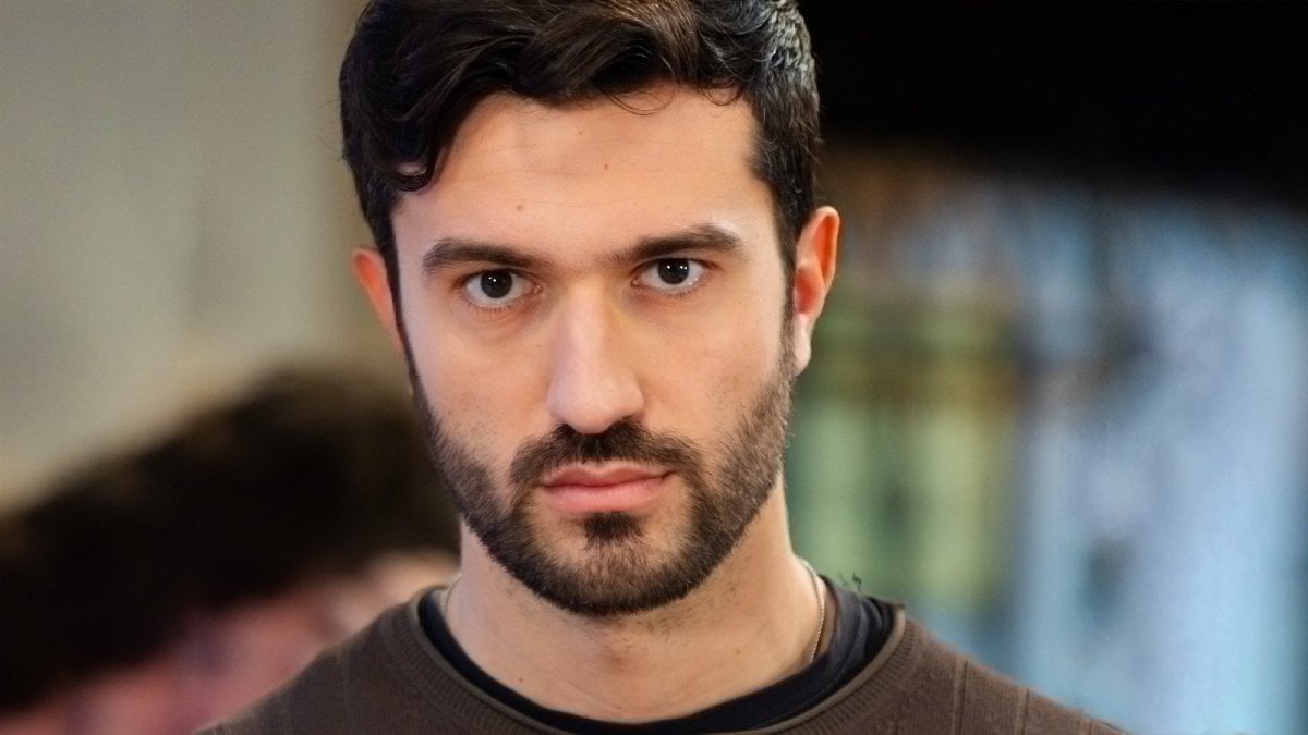 Un Posto al Sole, anticipazioni 10 dicembre: Damiano rassicura Rosa su Eduardo, Filippo arriva ai Cantieri