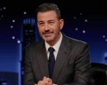 Jimmy Kimmel annuncia il rinnovo del suo contratto: 'Fino al 2027 o alla fine del mondo'
