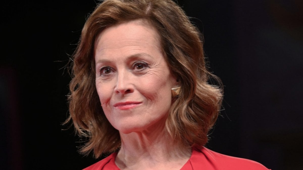 Tomb Raider: Sigourney Weaver nel cast della serie con Sophie Turner? Tomb Raider: Sigourney Weaver nel cast della serie con Sophie Turner?