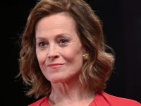 Tomb Raider: Sigourney Weaver nel cast della serie con Sophie Turner?