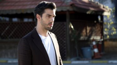 La Notte Nel Cuore Nuh Aras Aydin 8688 F1 886X494