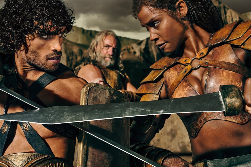 Spartacus House Of Ashur Jordi Webber Graham Mctavish Tenika Davis Scena Serie Tv Mgm Plus