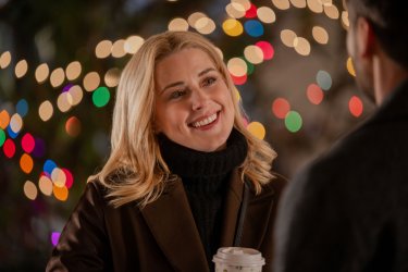 My Secret Santa Mia Mamma E Babbo Natale  Alexandra Breckenridge Foto