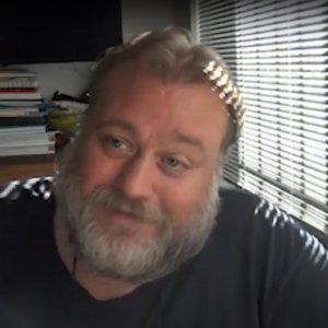 Oro grigio - Troppo vivi per morire: Stefano Fresi in una scena