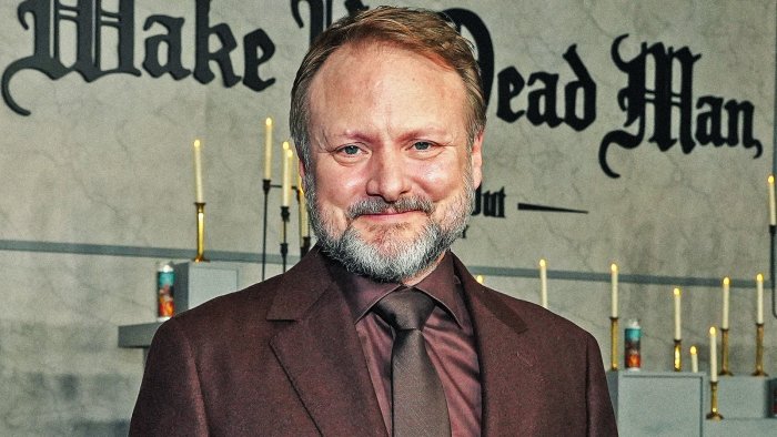 Wake Up Dead Man, intervista a Rian Johnson: 'Il vero mistero di Knives Out è la società'