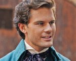 Jeremy Irvine, da Spielberg a Giacomo Leopardi: “Mi considero un'ottimista. L'amore oggi? Troppo complicato”