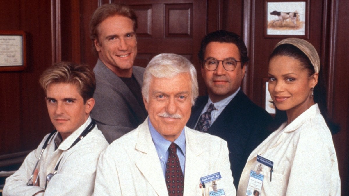 i 100 anni di dick van dyke una co star di un detective in corsia svela il suo pi249 grande rimpianto da Movieplayer.it i 100 anni di dick van dyke una co star di un detective in corsia svela il suo pi249 grande rimpianto