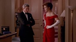 Pretty Woman - Trailer italiano del cult romantico di Garry Marshall con Julia Roberts e Richard Gere
