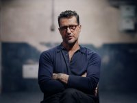 Fabrizio Corona, dopo lo scandalo Signorini, sbarca su Netflix con una docuserie, che arriva a gennaio