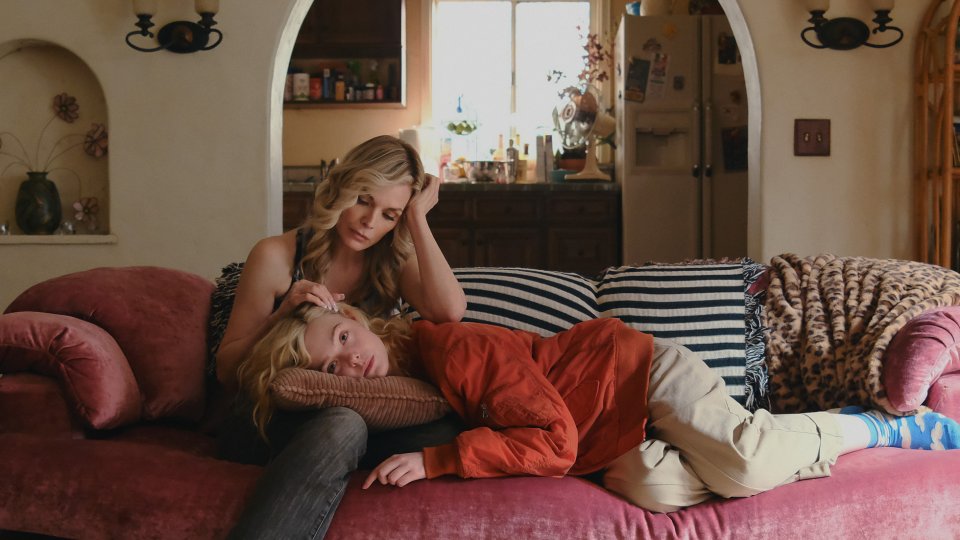 Apple Tv Margo Problemi Soldi Michelle Pfeiffer Elle Fanning Elafkub