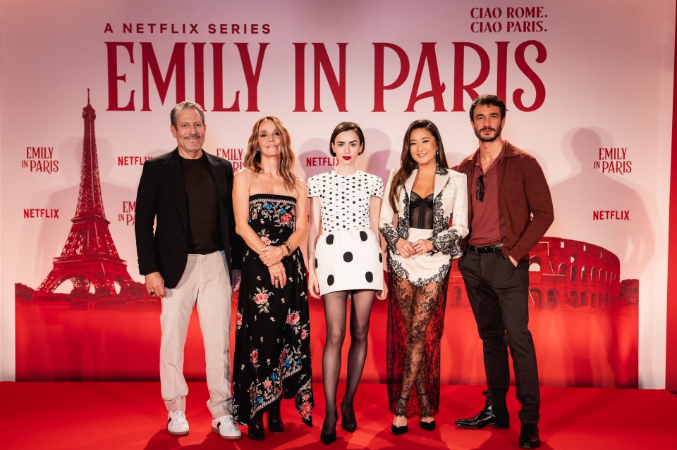Emily In Paris Incontro Stampa Foto Cast Venezia Quinta Stagione Serie Tv Netflix
