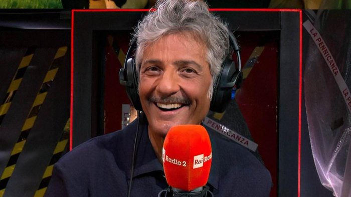 'Non finisce qui', Fabrizio Corona a telefono con Fiorello parla del caso Signorini