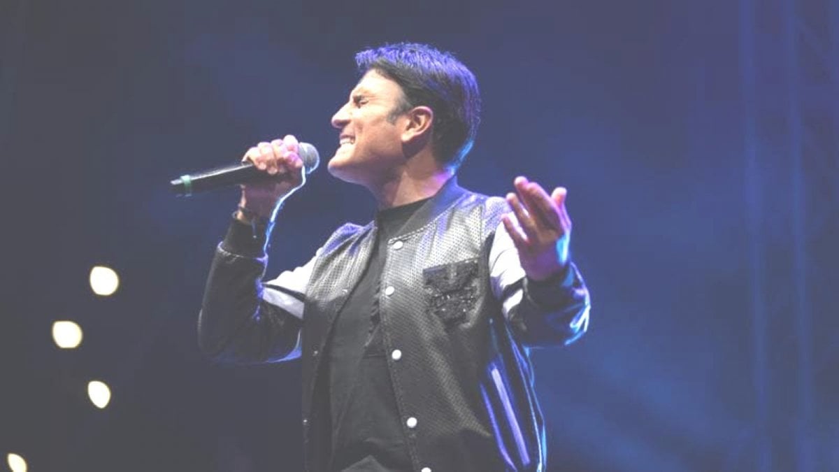 stasera8230 che sera sal da vinci porta napoli in prima serata su canale 5 ospiti e scaletta del concerto da Movieplayer.it stasera8230 che sera sal da vinci porta napoli in prima serata su canale 5 ospiti e scaletta del concerto