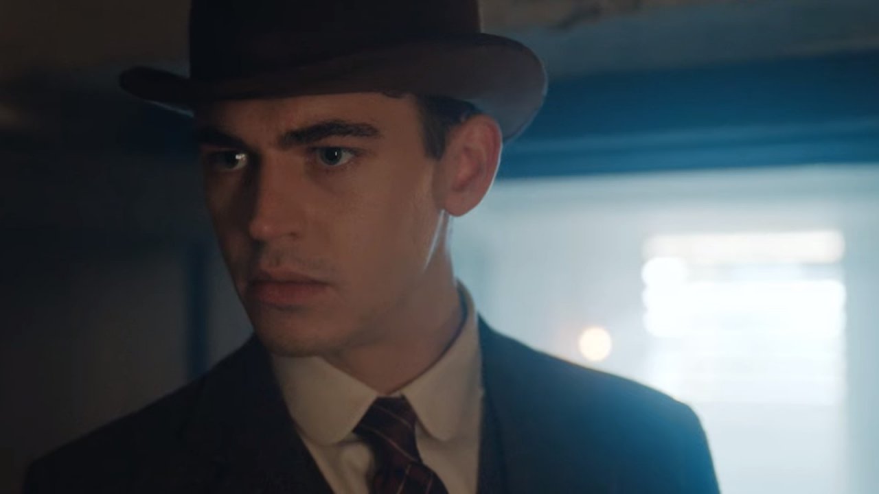 Young Sherlock: il detective inizia le sue indagini nel trailer della nuova serie di Guy Ritchie