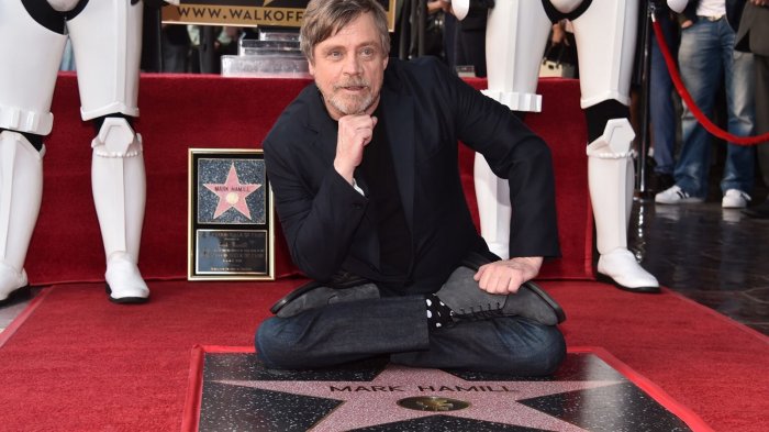Mark Hamill: il divertente video in cui non viene riconosciuto sulla Hollywood Walk of Fame diventa virale