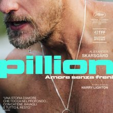 Pillion - Amore senza freni: il character poster di Alexander Skarsgård