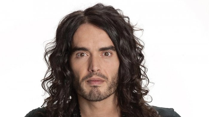 Russell Brand dovrà affrontare nuove accuse di violenza sessuale