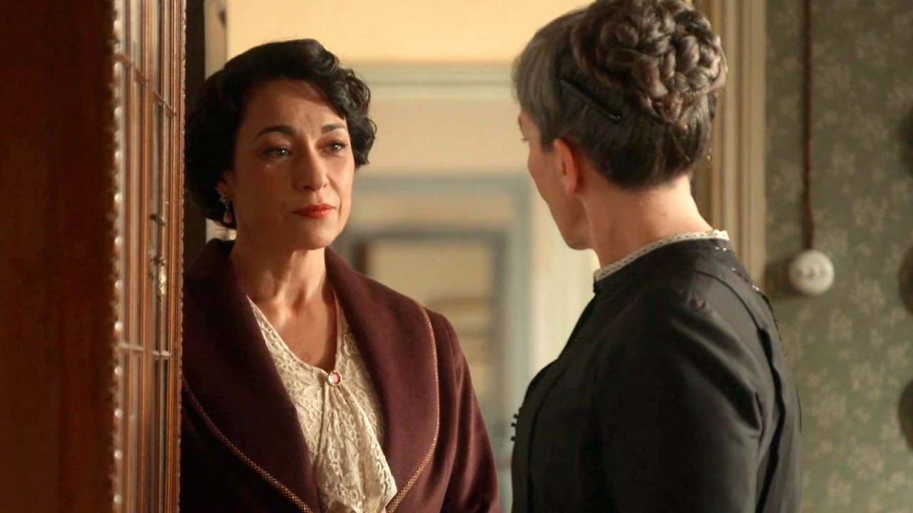 La Promessa anticipazioni 26 dicembre: Alonso lega il suo destino a Leocadia, il dottor Gamarra scompare