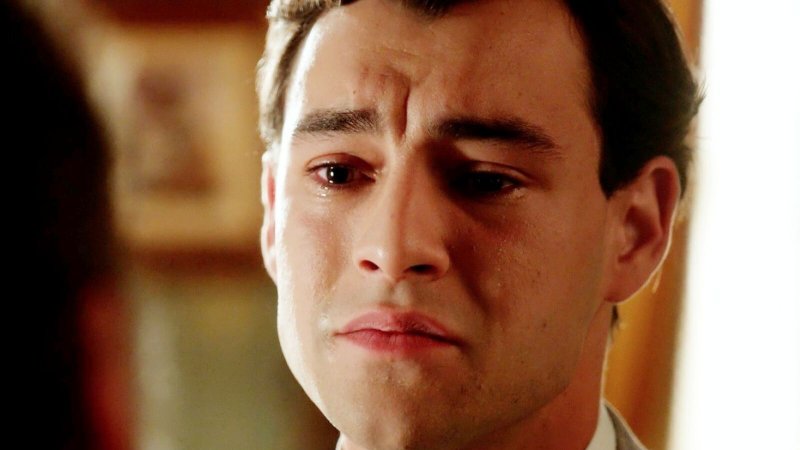 La Promessa anticipazioni 28 dicembre: Curro perde titolo e casa, Alonso riottiene il marchesato