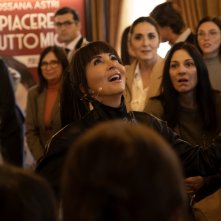 La sex guru dei nuovi episodi è interpretata da Sabrina Ferilli