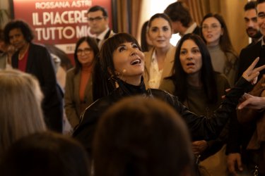 Gigolo Per Caso Sex Guru Sabrina Ferilli Scena Seconda Stagione Serie Tv Prime Video