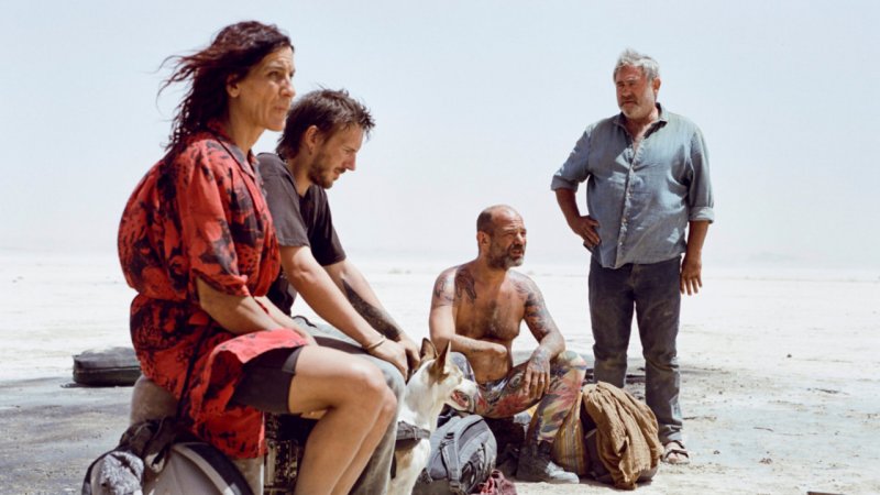 Sirat, recensione: un film spietato ed egocentrico