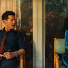 Jon Bernthal e Tessa Thompson anti-coppia in His & Hers