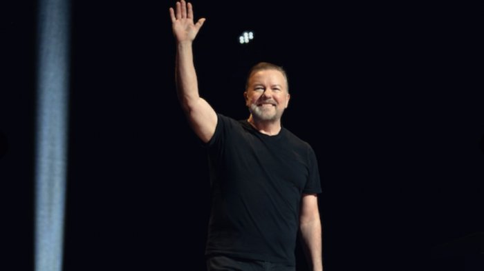 Ricky Gervais svela la battuta su Jason Momoa e Peter Dinklage che ha autocensurato