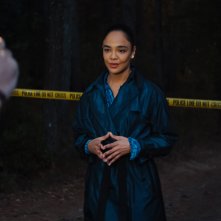 La sua verità. Tessa Thompson è la giornalista Anna