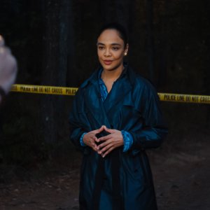 La sua verità. Tessa Thompson è la giornalista Anna