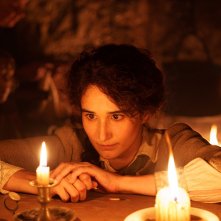 Linda Caridi nei panni di Nadia Tassan