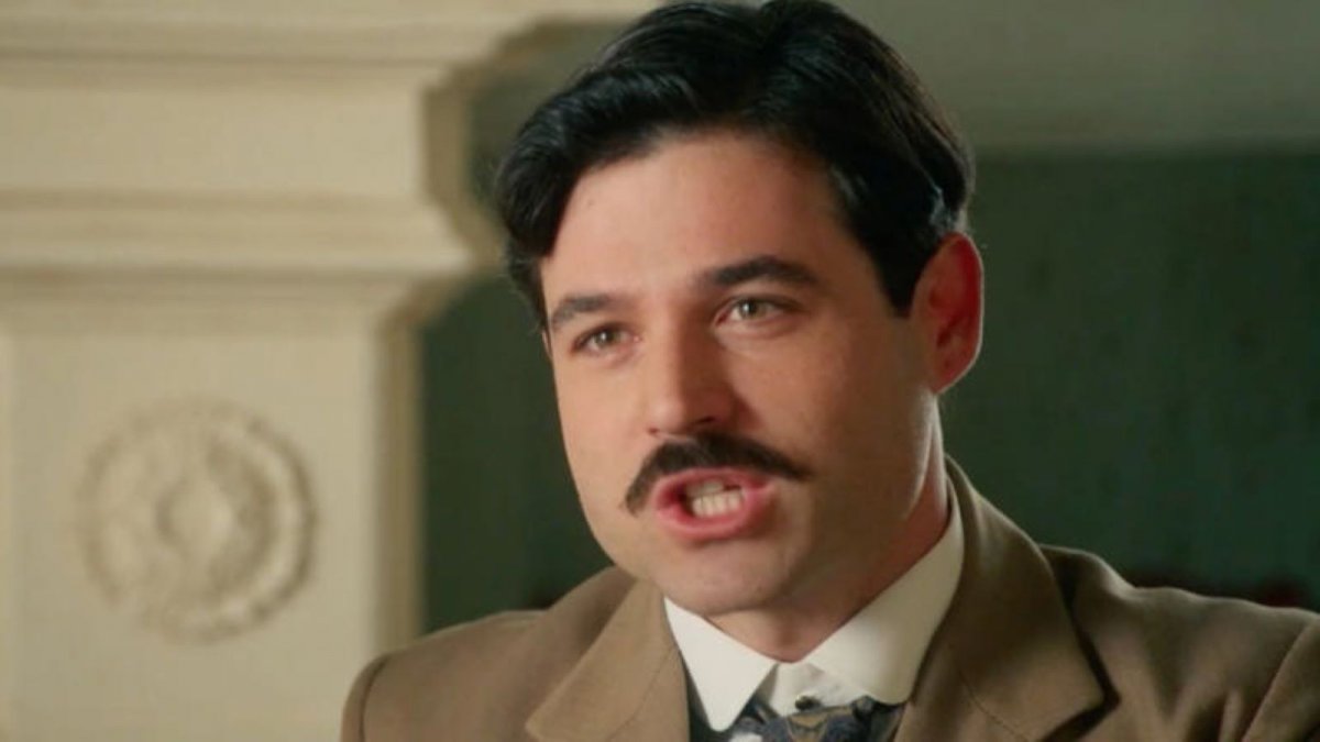 la promessa anticipazioni 5 gennaio manuel aggredisce curro mentre teresa prende le parti di petra da Movieplayer.it la promessa anticipazioni 5 gennaio manuel aggredisce curro mentre teresa prende le parti di petra