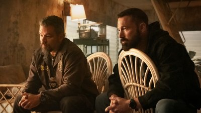 Matt Damon e Ben Affleck sono due poliziotti corrotti nel trailer di The Rip - Soldi Sporchi