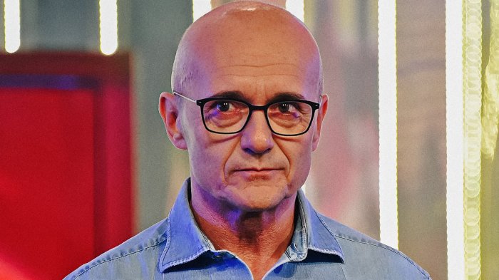 Il caso Alfonso Signorini scuote Mediaset: dalle accuse di Fabrizio Corona al caos del GF Vip