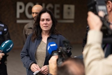 Girl Taken Jill Halfpenny Scena Giornalisti Serie Tv Paramount Plus