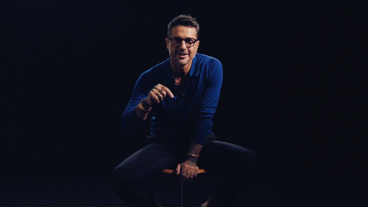 "Non credo a nulla": Fabrizio Corona senza filtri nel trailer della serie Netflix Io sono notizia