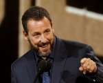 Adam Sandler fa una promessa a tutti i suoi fan: 'Non so quanto mi rimane ancora...'