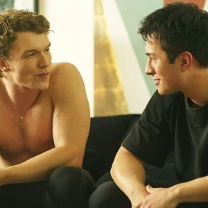 Connor Storrie e Hudson Williams in Heated Rivalry