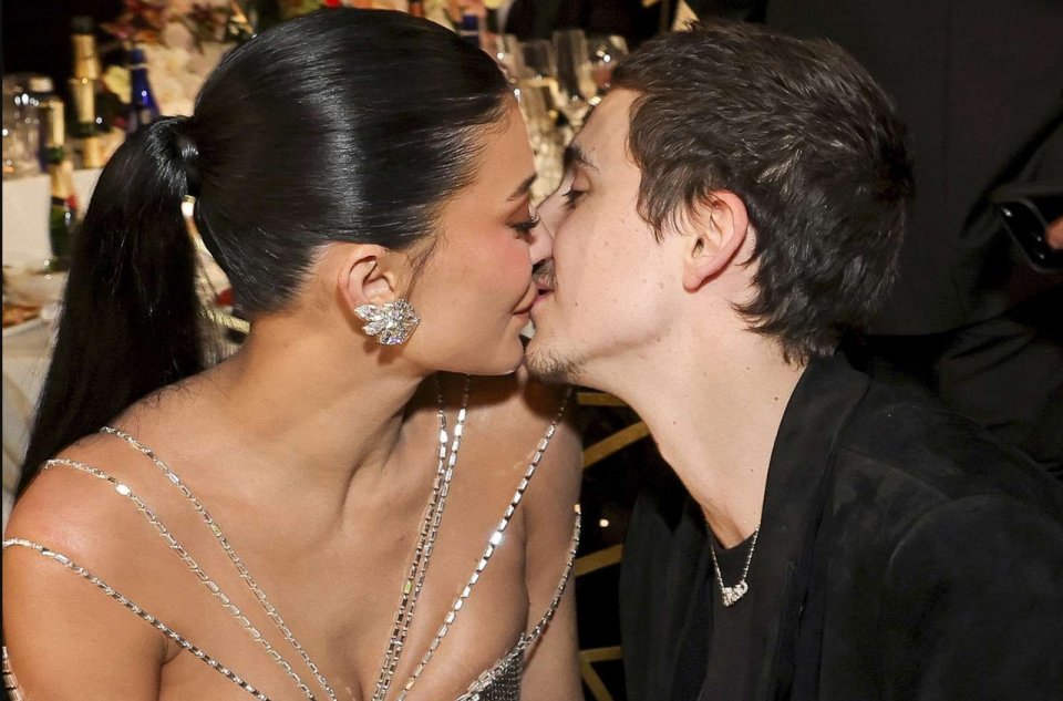 Timothee Chalamet Kilye Jenner Goldenglobes 2026