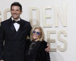 Bradley Cooper 'invidioso' di Can Yaman? 'Mia madre pensa che sia il migliore, ossessionata da Daydreamer'