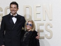 Bradley Cooper 'invidioso' di Can Yaman? 'Mia madre pensa che sia il migliore, ossessionata da Daydreamer'