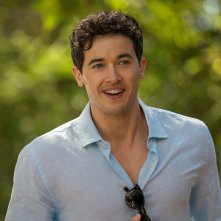 People We Meet on Vacation - Un amore in vacanza: Tom Blyth durante una scena