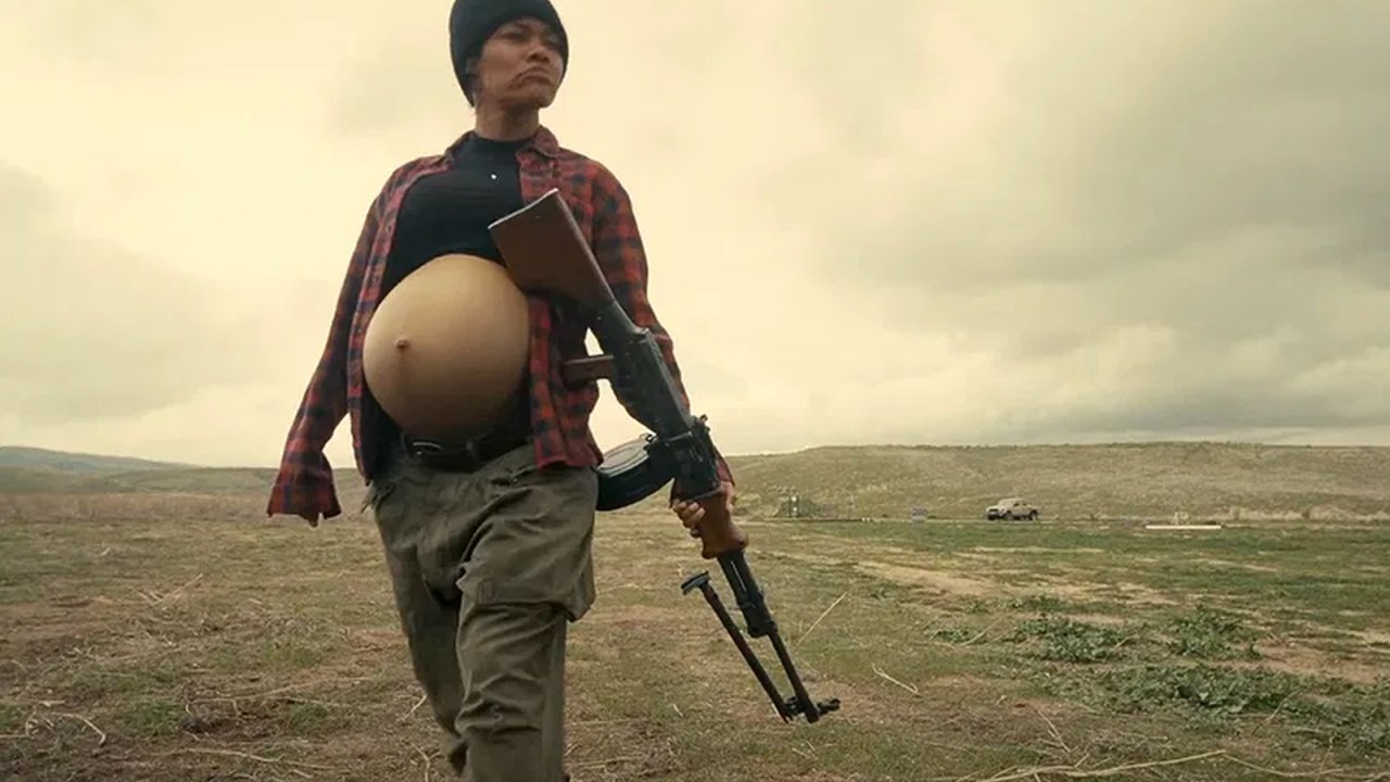 Una scena di Una battaglia dopo l'altra con Teyana Taylor