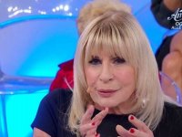 Uomini e Donne: Mario Lenti illude Gemma Galgani ma fa entrare Isabella