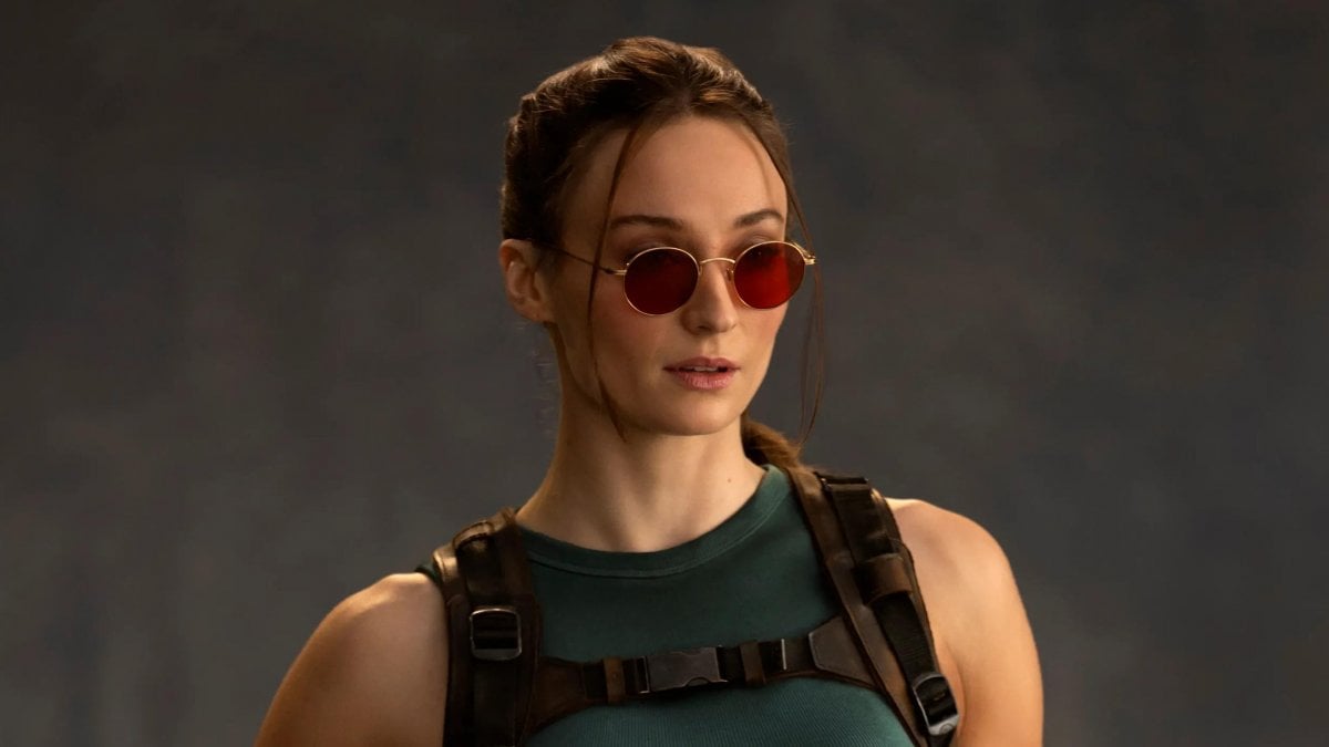 tomb raider sophie turner scioccata dalla segretezza riconoscimento facciale per leggere lo script