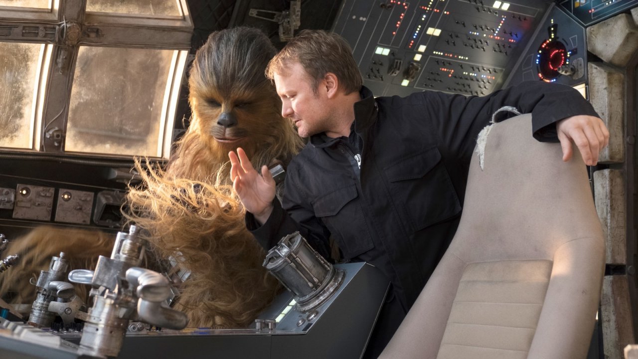 Star Wars, Rian Johnson replica in modo ironico ai commenti sul suo 'addio' alla saga